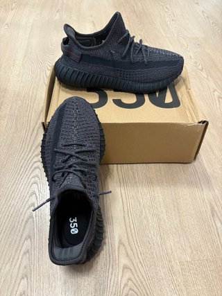 Adidas Yeezy 350 V2 Negras Talla 43 nuevas