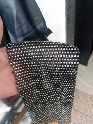 Casaco de couro preto tamanho L Mas veste um M
