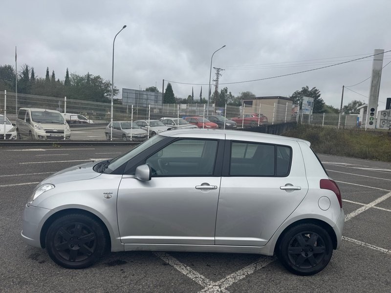 Suzuki Swift 1.3 Diesel - foto 1
