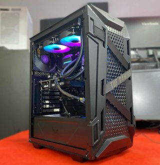 Pc Gaming RTX 4070 / Ryzen 7800X3D !! NUEVO !!