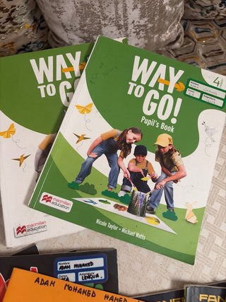 Se venden libros de 4 de primaria,Edelvives.