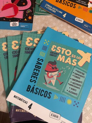Se venden libros de 4 de primaria,Edelvives.