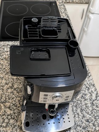 Cafetera DeLonghi Magnifica S Automática