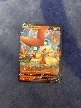 9 Cartas Pokémon Aegislash V