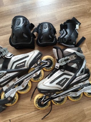 Patines en línea Daiwa 84mm con protecciones