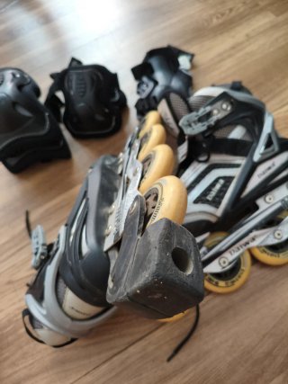 Patines en línea Daiwa 84mm con protecciones