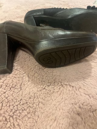 Zapatos de tacón marrones y negros Talla 39