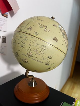 Globo terráqueo decorativo