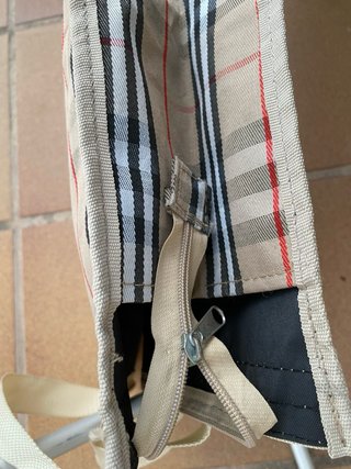 Bolsa de compra con ruedas y soportes