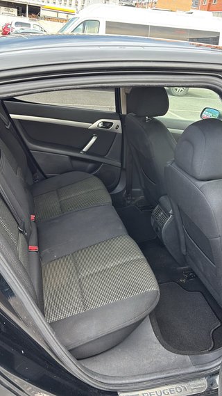 Peugeot 407
