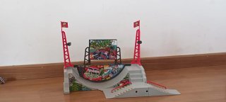 Circuito de Skatepark con Figuras