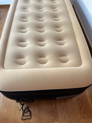 Materassino gonfiabile con pompa