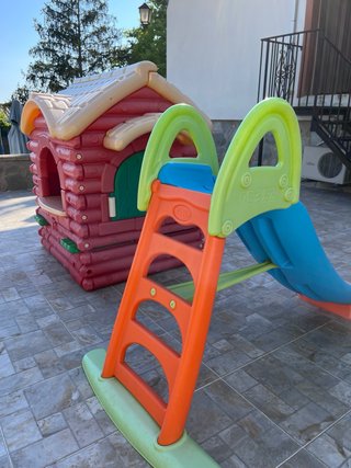 Casita infantil Smoby + Tobogán Feber