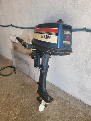 se vende 4 motores nauticos