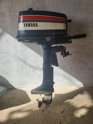 se vende 4 motores nauticos