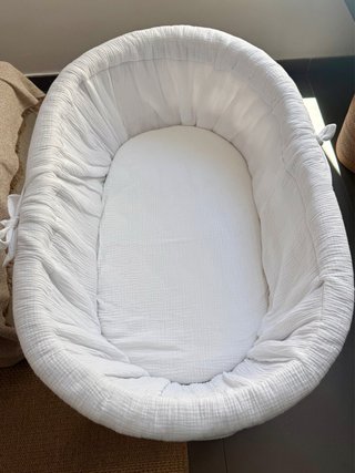Cesta Moisés Mimbre con Soporte Ruedas