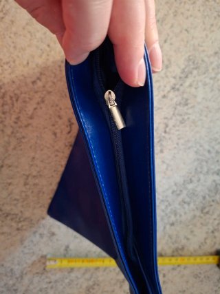 Pochette similpelle blu