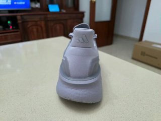 Adidas Ultraboost 5 n43 como nuevas
