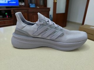 Adidas Ultraboost 5 n43 como nuevas