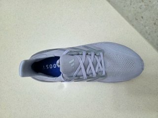 Adidas Ultraboost 5 n43 como nuevas