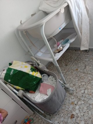 Cuna de bebé y accesorios