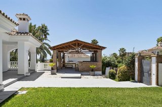 Chalet en alquiler en Elviria en Marbella
