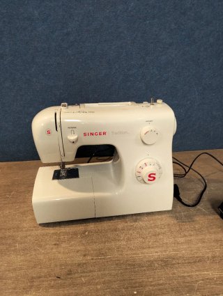 Singer Tradition 2250 - Máquina de Coser