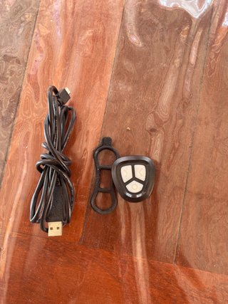 Casco Bici con Intermitentes LED y Mando