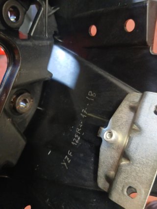 Araña Yamaha YZF 125 2015