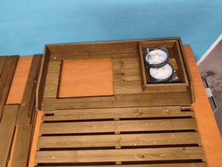 Tavolo da giardinaggio in legno