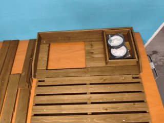 Tavolo da giardinaggio in legno