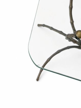 Mesa auxiliar escultórica en cristal y latón, 60s