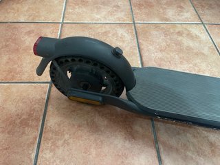 Patinete Eléctrico Xiaomi 4 Lite 1ª Gen