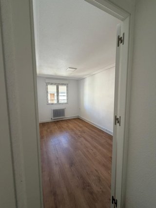 PISO EN EL CENTRO DE YECLA
