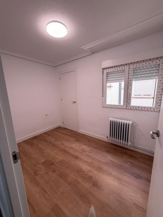 PISO EN EL CENTRO DE YECLA