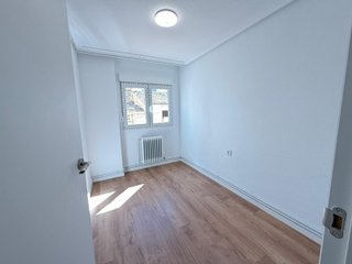 PISO EN EL CENTRO DE YECLA