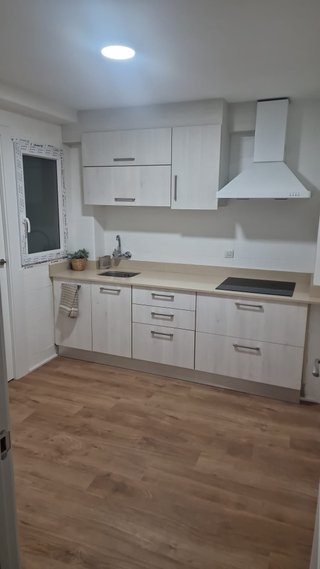 PISO EN EL CENTRO DE YECLA