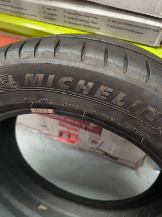 Neumático Verano Michelin Pilot Sport 4 225/55R19