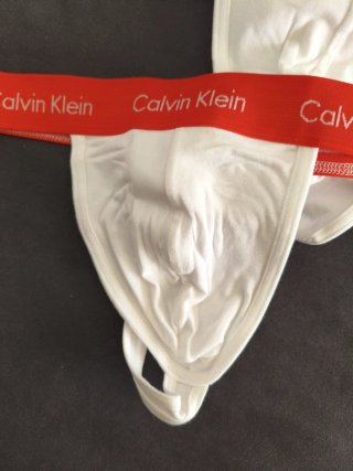 Lote 3 tangas Calvin Klein Tallas S y M