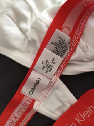 Lote 3 tangas Calvin Klein Tallas S y M