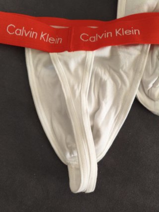 Lote 3 tangas Calvin Klein Tallas S y M