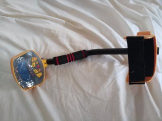 Detector de Metales Amarillo