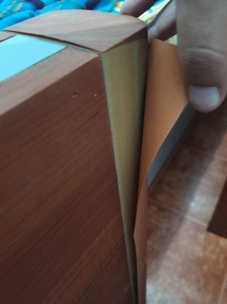Mesa escritorio madera aglomerada con cajonera