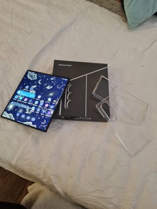Samsung Galaxy Z Fold 7 con caja y factura