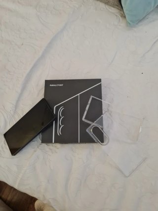 Samsung Galaxy Z Fold 7 con caja y factura