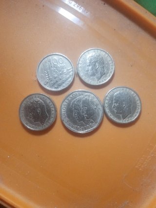 4 monedas de 100 pesetas y una de 500 fdc