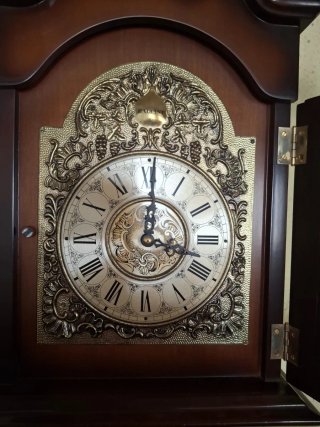 Reloj de pared antiguo