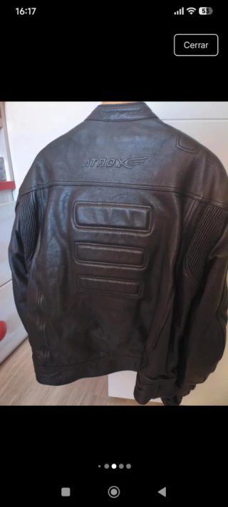 Cazadora de piel para moto