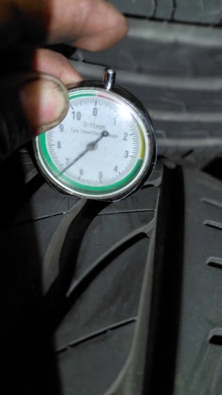 Neumáticos 215/55/16