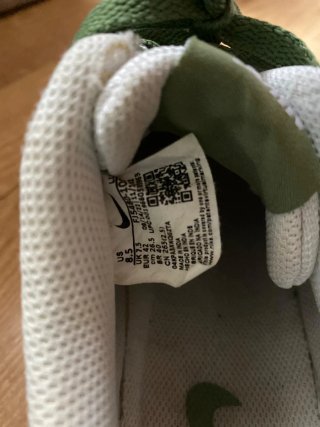 Zapatillas Nike Blancas y Verdes